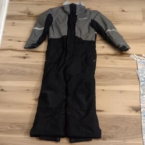 EUC Columbia Kids Buga Snowsuit XS (6/7)